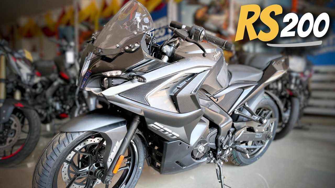 अग्रेसिव look से बाजार में धूम मचा रही Bajaj Pulsar RS200,पावरफुल इंजन और झमाझम फीचर्स के साथ जाने कीमत